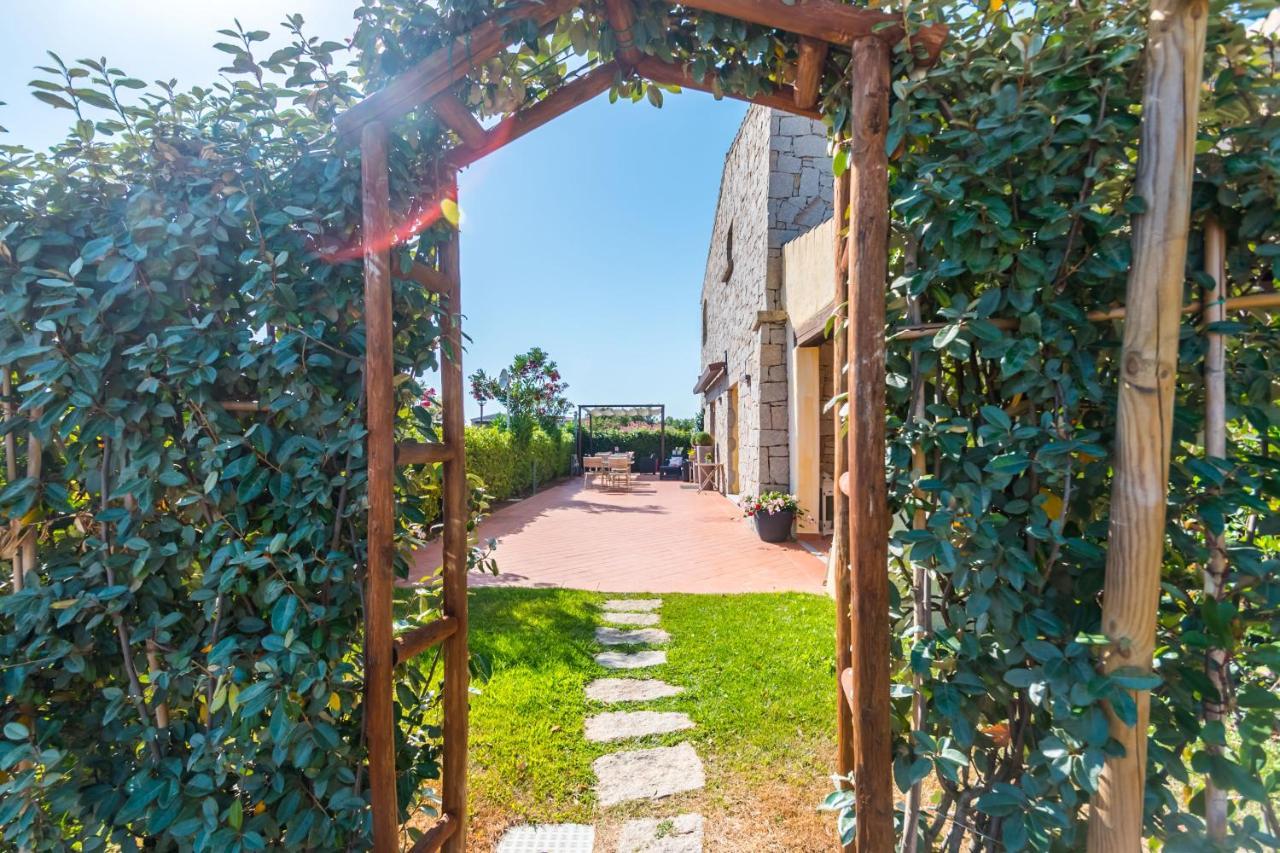 Hotel Relais Del Borgo- Domo Porto San Paolo  Zewnętrze zdjęcie