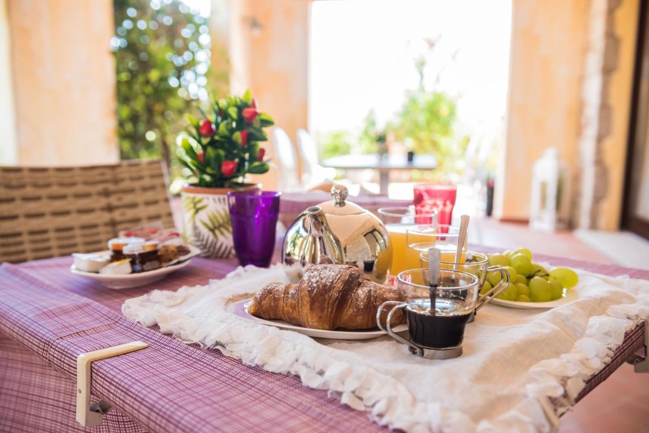 Hotel Relais Del Borgo- Domo Porto San Paolo  Zewnętrze zdjęcie