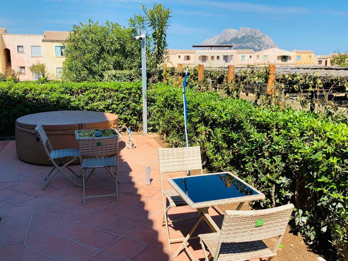 Hotel Relais Del Borgo- Domo Porto San Paolo  Zewnętrze zdjęcie